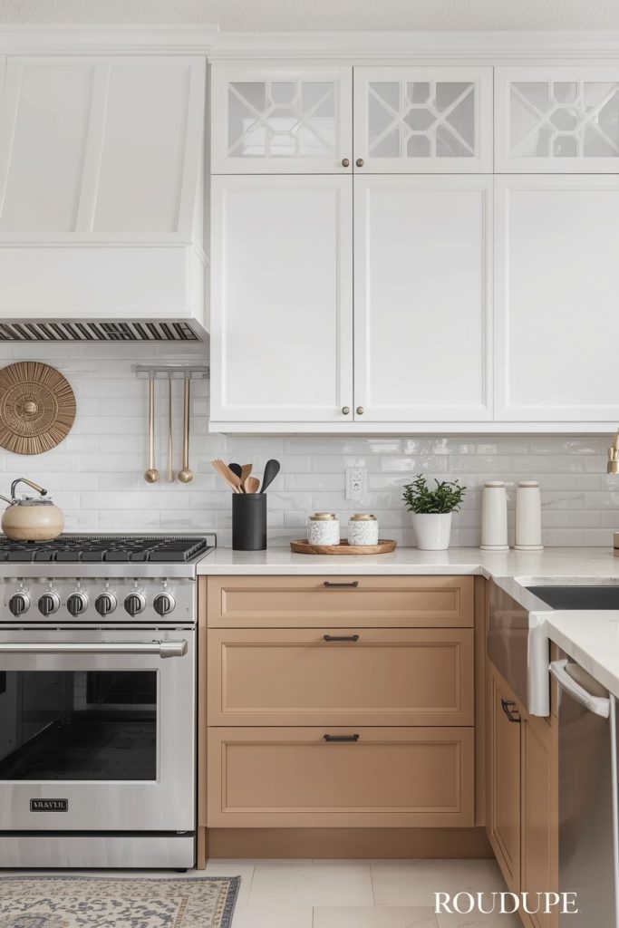 Airy Kitchen Accents in White and Tan