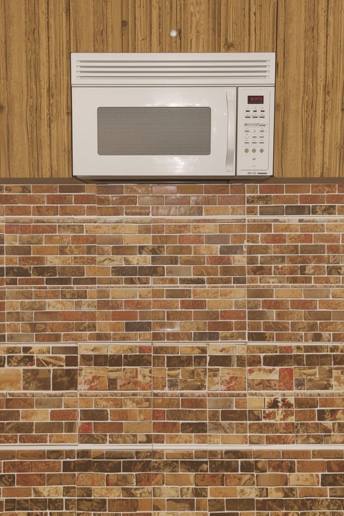 Brick or Ceramic Tile Backsplash With Retro Appeal