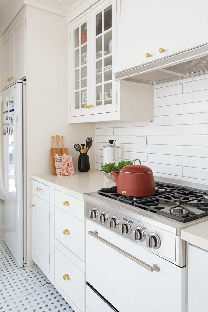 Checkerboard Flooring in White and Black