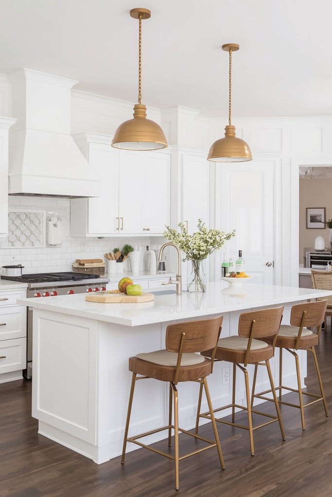 White Kitchen Island Lighting Ideas That Shine