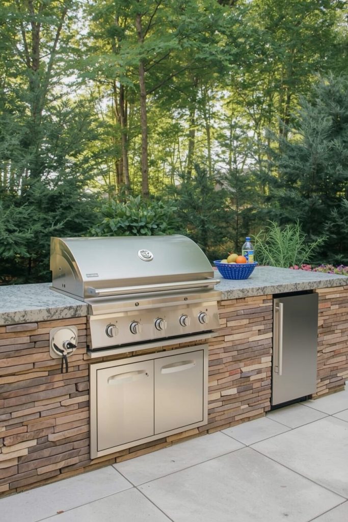 Outdoor Open Kitchen Ideas with Built-In Grill