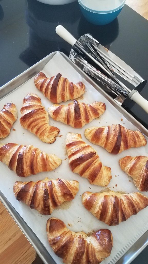 Ateco Stainless Steel Croissant Roller Cutter- Best Croissant Cutter Sets